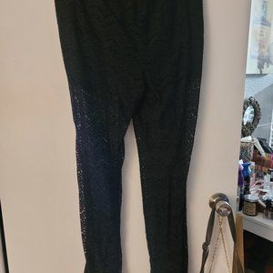 Torrid black lace leggings (shorts) Size 0